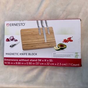 Charcuterie Board Bamboo Magnetic Wood Block New in box!